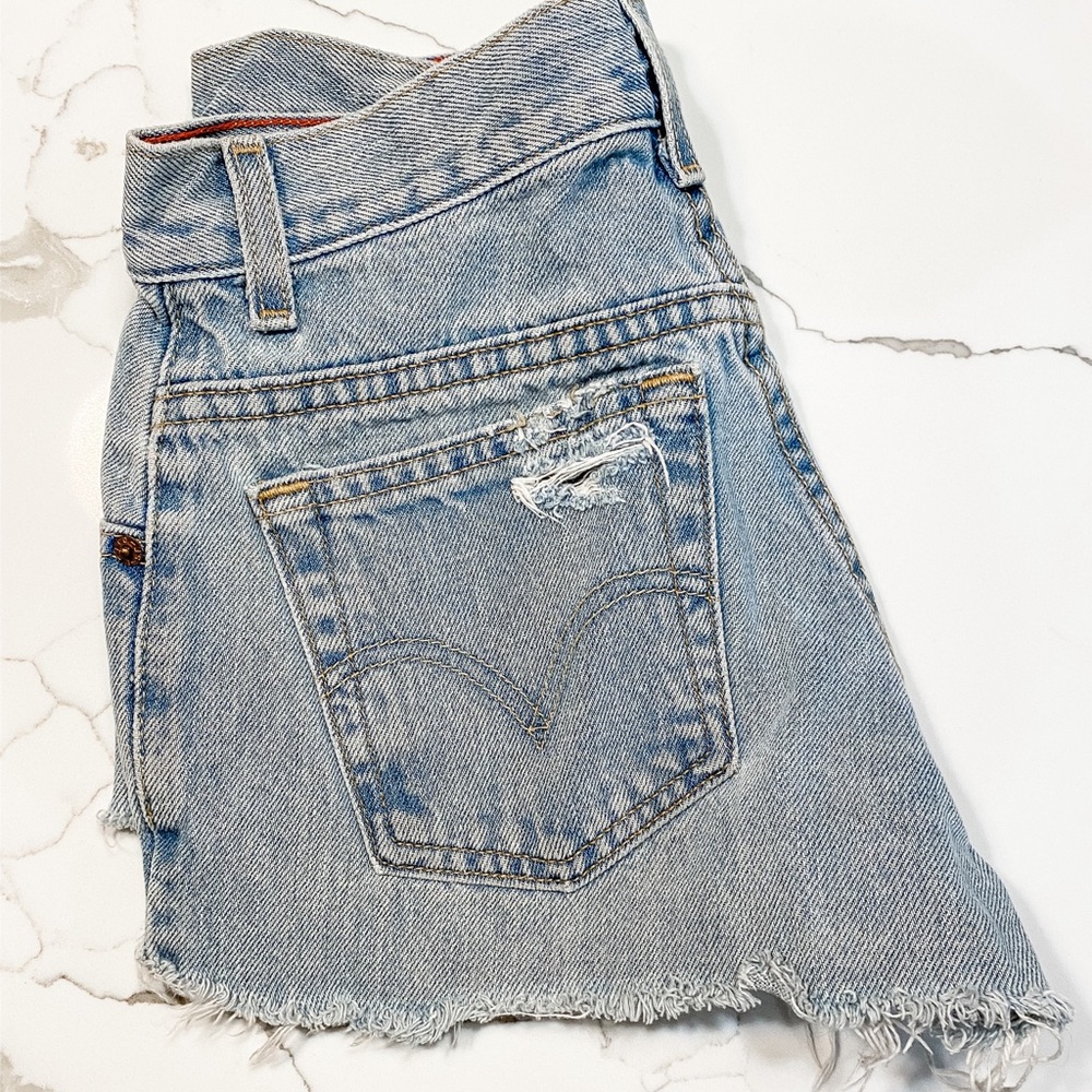Vintage Levi 501 Cut Off Shorts High Raise size 25